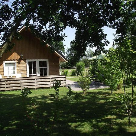 Vakantiehuisjes Landgoed Sonneborghe Kollumerzwaag Экстерьер фото